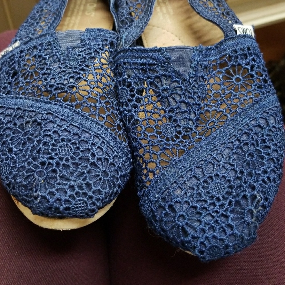 Toms - Picture 4 of 4